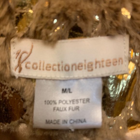 Glamorous Gold Faux Fur Coat with Gold Icicle Parches - Medium - Picture 5 of 5